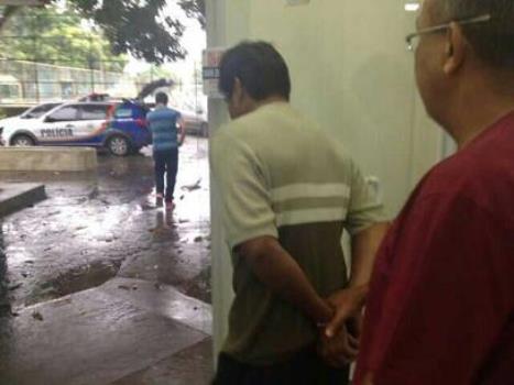 Mulher flagra marido mantendo relações sexuais com filha de 15 anos