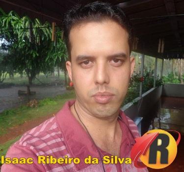 Jovem morre após cair com moto em cratera formada por enchente
