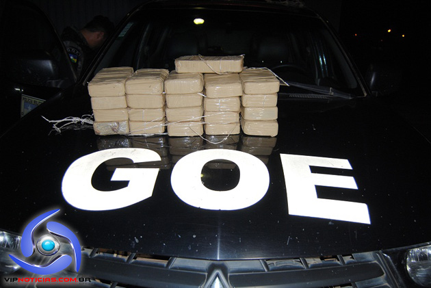 Traficante é preso com 21 kg de pasta base de cocaína escondido dentro de caminhonete