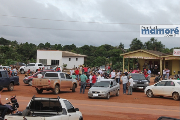 POPULAÇÃO DE NOVA MAMORÉ ADERE AO MOVIMENTO BR 421 JÁ!