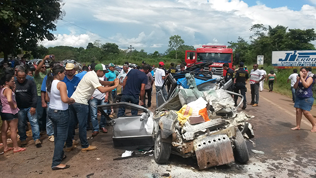 Grave acidente na BR 364 deixa três vítimas fatais