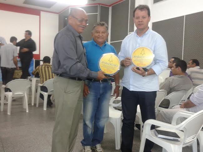 Eficiência associativa rende homenagem à Aspometron
