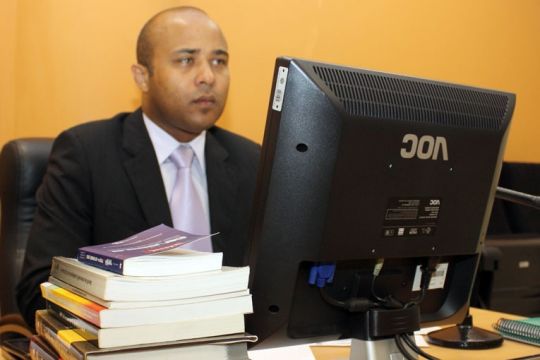 GUAJARÁ  PREFEITO RECEBE ALERTA POR EXCESSO DE GASTOS COM FOLHA