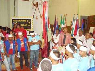 COMEÇOU A ROMARIA DO DIVINO ESPÍRITO SANTO EM GUAJARÁ