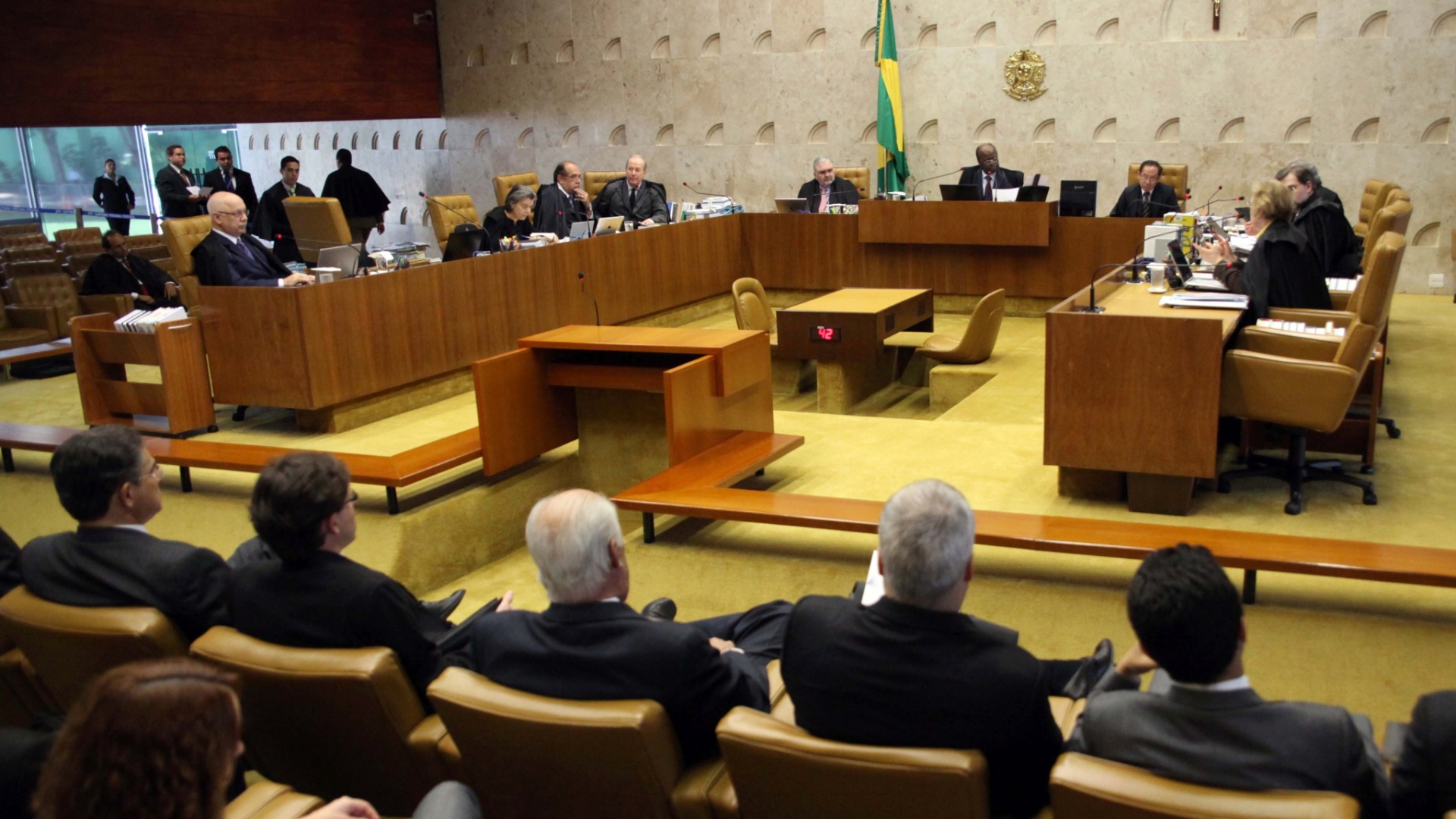 STF suspende exigência de autorização judicial para investigação de crime eleitoral