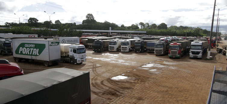 Suframa: Caminhoneiros reclamam de demora para Fiscalização