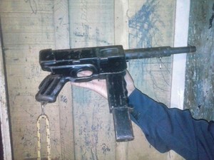 Homens são presos com submetralhadora em Porto Velho