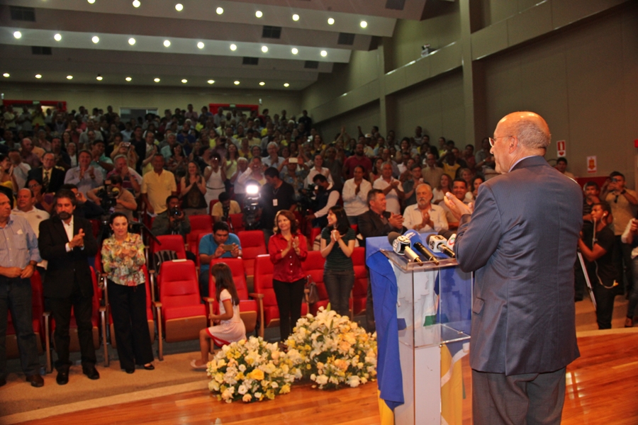 Confúcio mira na saúde anuncia Hospital do Câncer da Amazônia