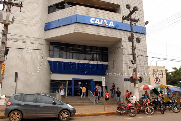 Caixa assina acordo que permite financiar carros a juros baixos