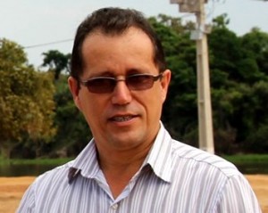 FAXINA - Prefeito exonera secretários e servidores
