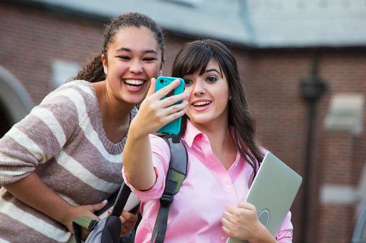 Fazer selfie durante provas do Enem está proibido