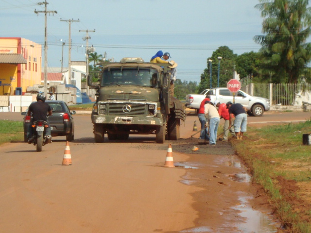 SEMOSP TAPA BURACOS NA DUQUE DE CAXIAS
