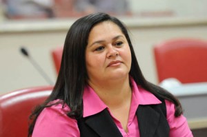 ANA DA 8 É CONDENADA. ALÉM DA IRMÃ E DO GENRO, ELA CONTRATOU UMA CUIDADORA PARA SUA VÓ COM DINHEIRO PÚBLICO