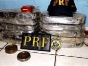 MULA  Homem é preso em ônibus com 10 quilos de maconha