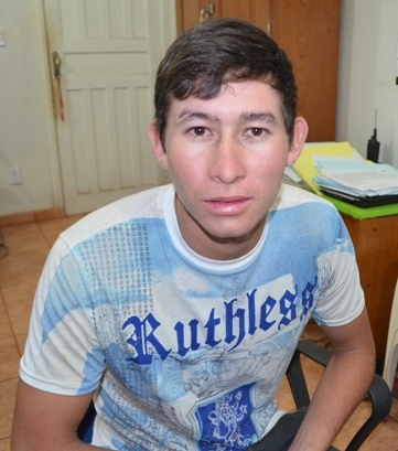 PM prende jovem transportando droga em via pública