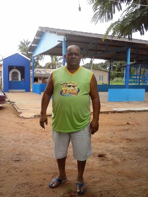 FAMÍLIA MANTÉM TRADIÇÃO EM FESTA DE SANTO