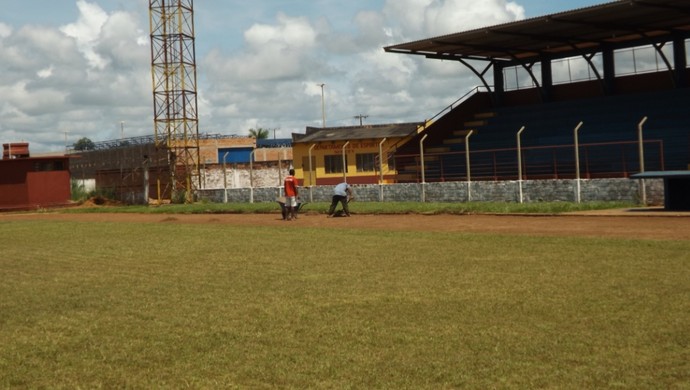 Entre obras e incertezas, Guajará corre contra o tempo por laudos do estádio